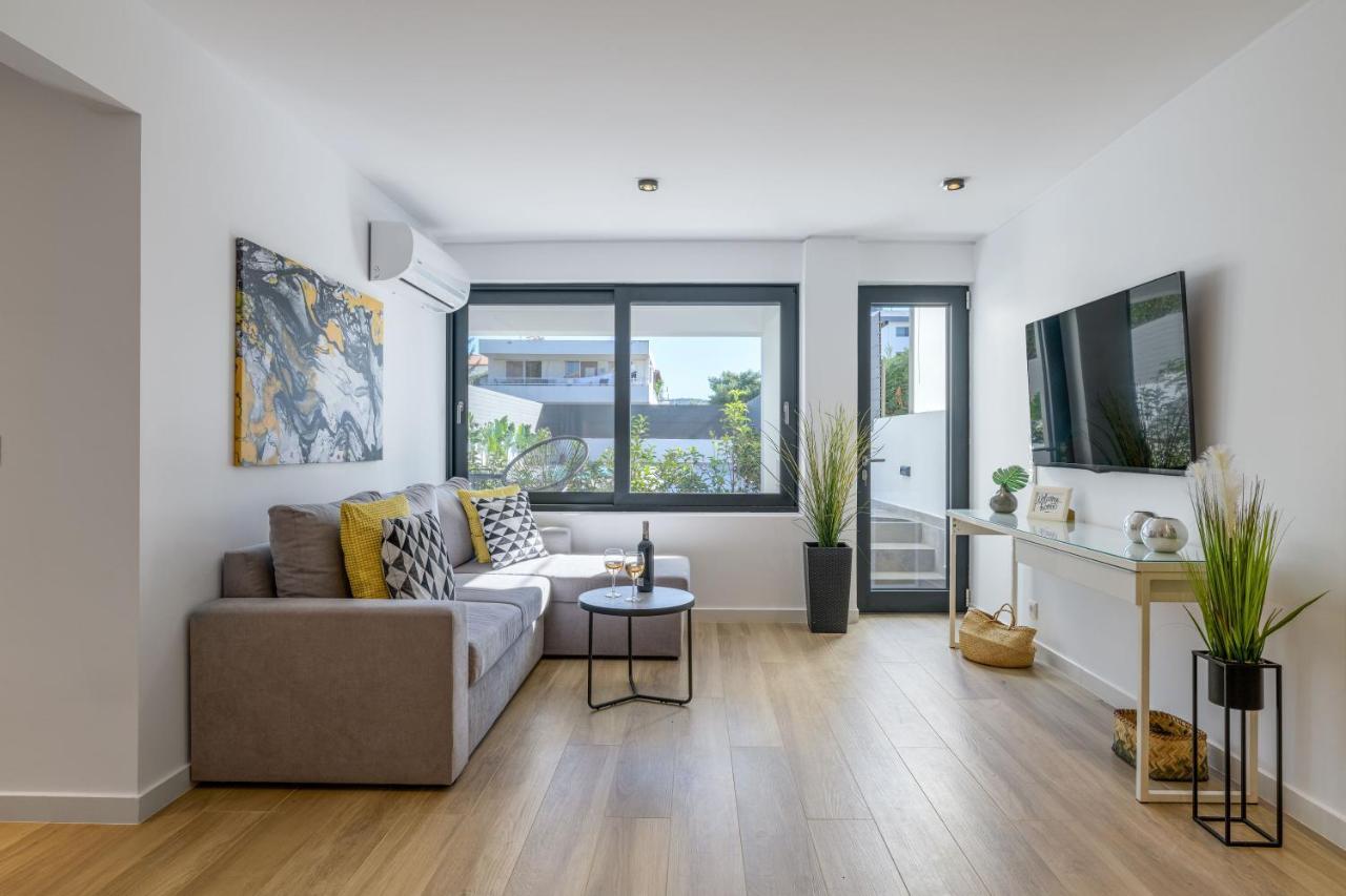 Daire Pool Voula Close To Kavouri By Cielo Homes *