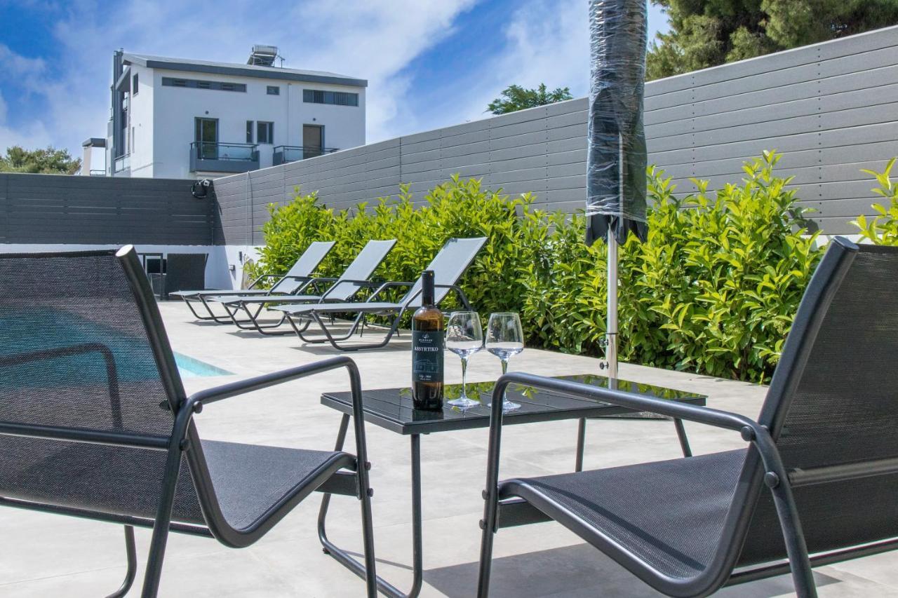 Pool Voula Close To Kavouri By Cielo Homes Daire Atina